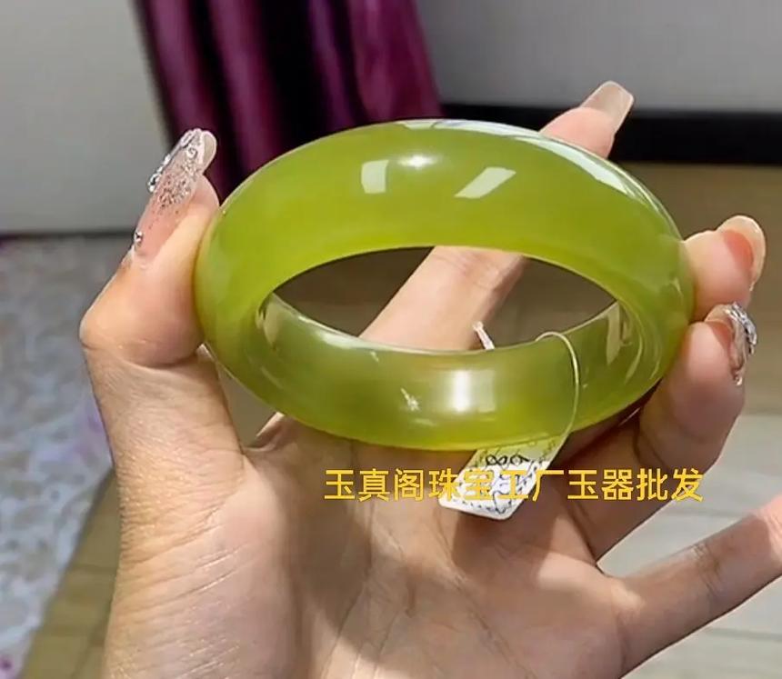 玉真阁 传承玉文化，定制专属玉器之美